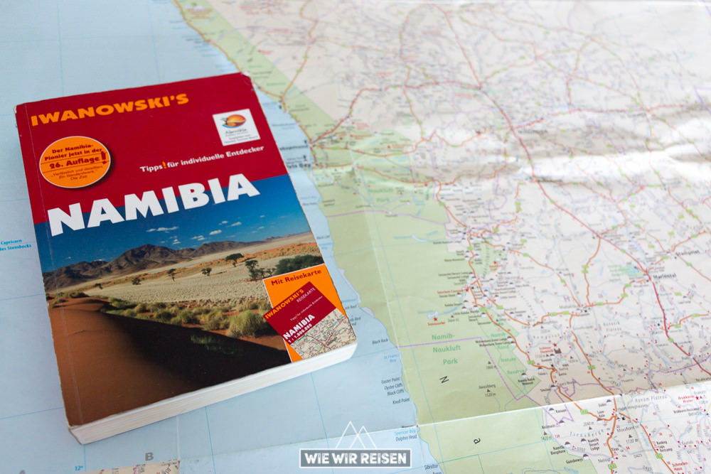 Iwanowski Reiseführer Namibia mit Karte